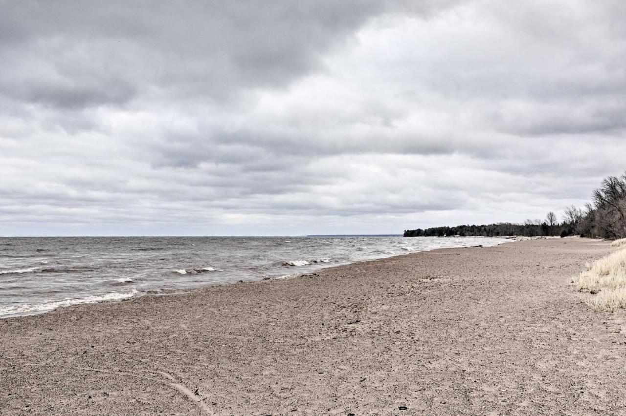 Walk To Lake Superior Ontonagon Home With Fire Pit! Eksteriør billede
